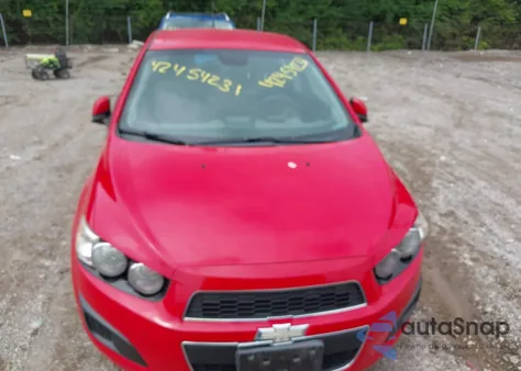 2013 Chevrolet Sonic Lt Auto из США, поврежденный, VIN 1G1JC6SHXD4188633